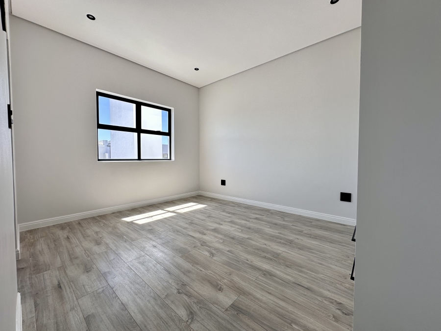 4 Bedroom Property for Sale in Sandown Western Cape